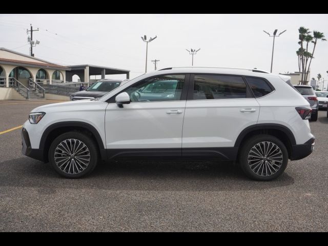 2025 Volkswagen Taos SE