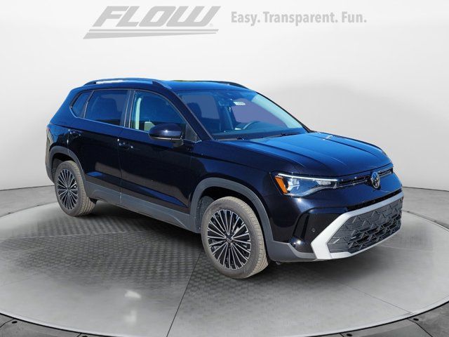 2025 Volkswagen Taos SE