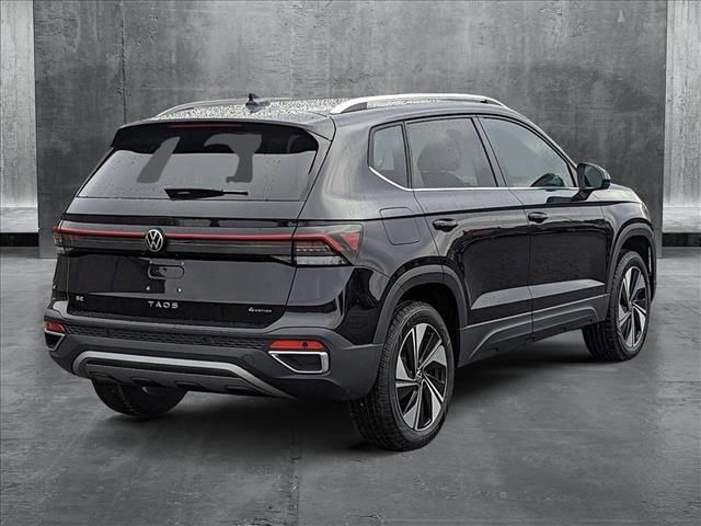 2025 Volkswagen Taos SE