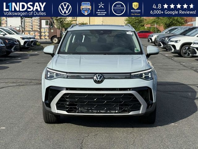 2025 Volkswagen Taos SEL