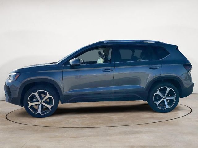 2025 Volkswagen Taos SEL