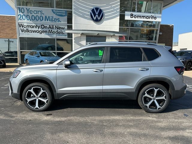 2025 Volkswagen Taos SEL