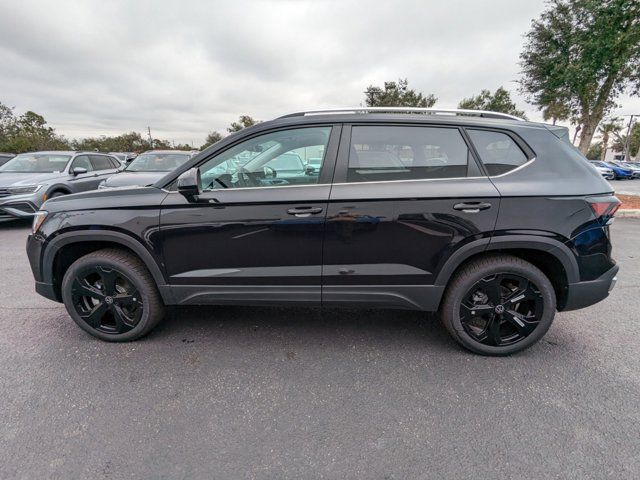 2025 Volkswagen Taos SEL