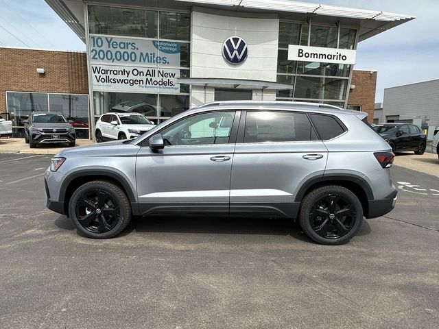 2025 Volkswagen Taos SEL