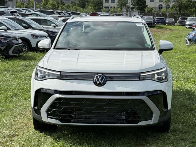 2025 Volkswagen Taos SEL