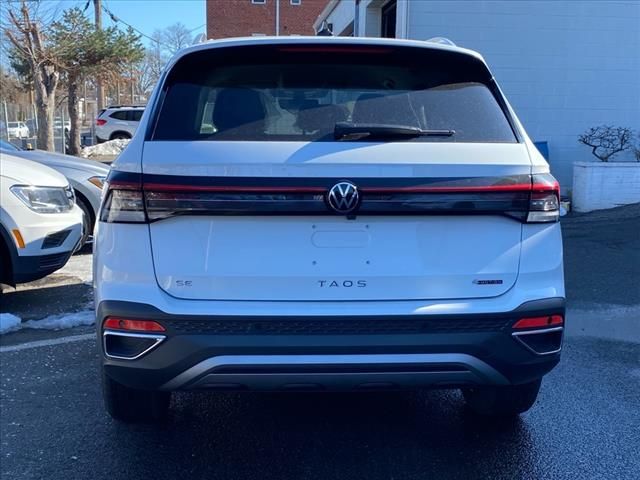 2025 Volkswagen Taos SE