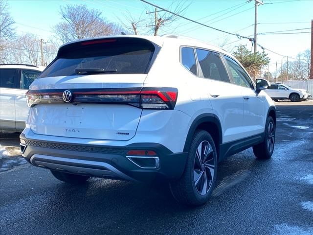 2025 Volkswagen Taos SE