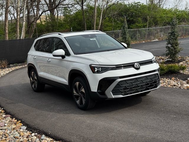 2025 Volkswagen Taos SE