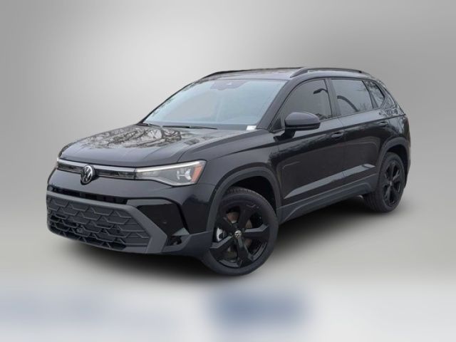 2025 Volkswagen Taos SE Black