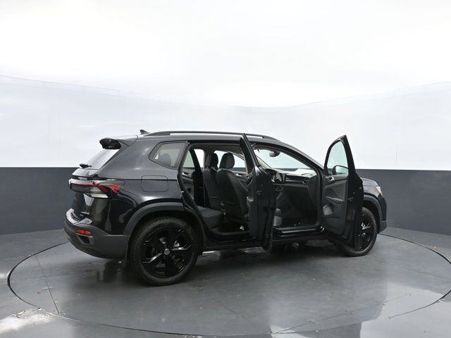 2025 Volkswagen Taos SE Black