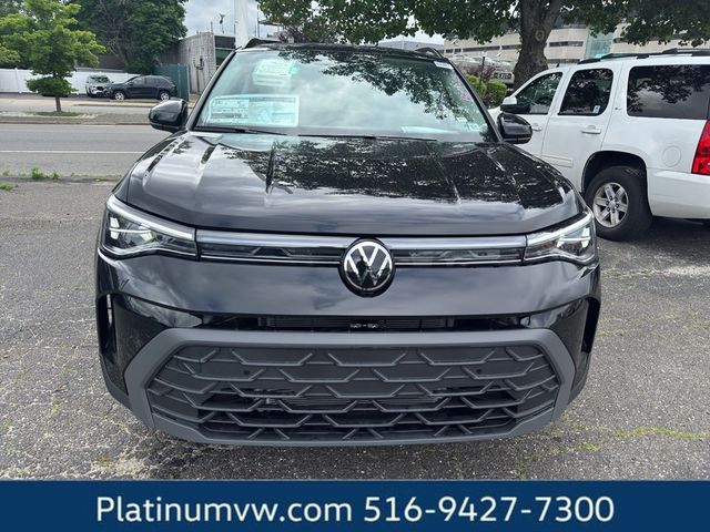 2025 Volkswagen Taos SE Black
