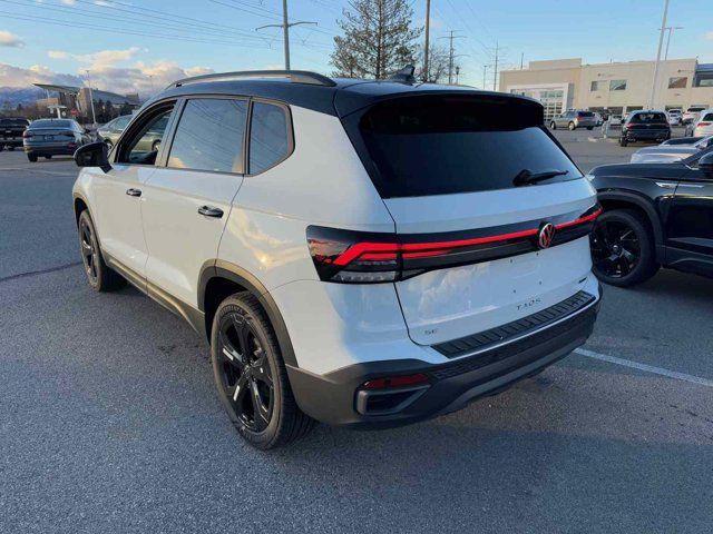 2025 Volkswagen Taos SE Black