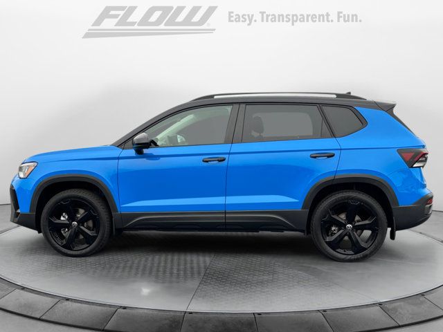 2025 Volkswagen Taos SE Black