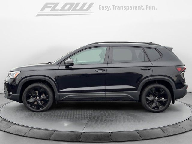 2025 Volkswagen Taos SE Black