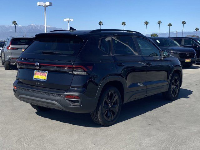 2025 Volkswagen Taos SE Black
