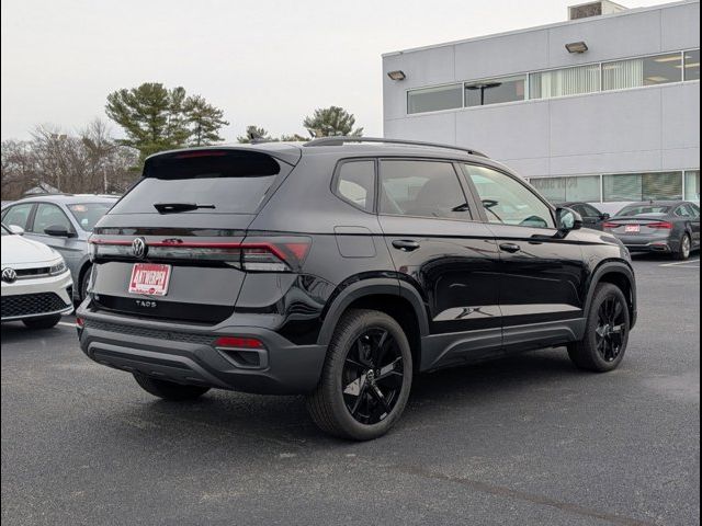 2025 Volkswagen Taos SE Black