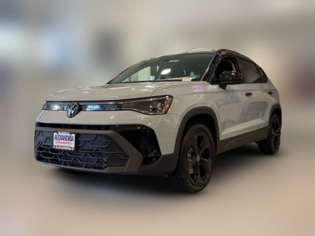2025 Volkswagen Taos SE Black