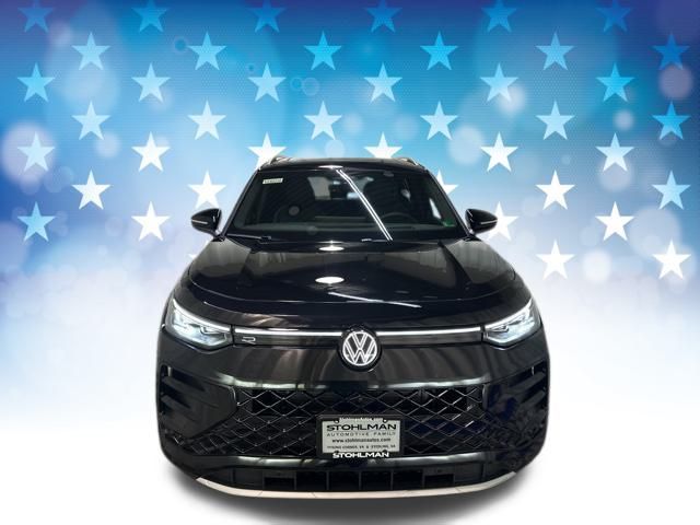 2025 Volkswagen Tiguan SEL R-Line