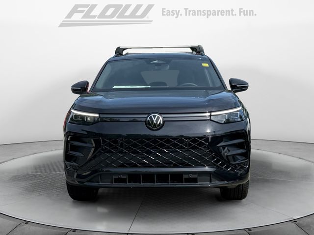 2025 Volkswagen Tiguan SE R-Line Black