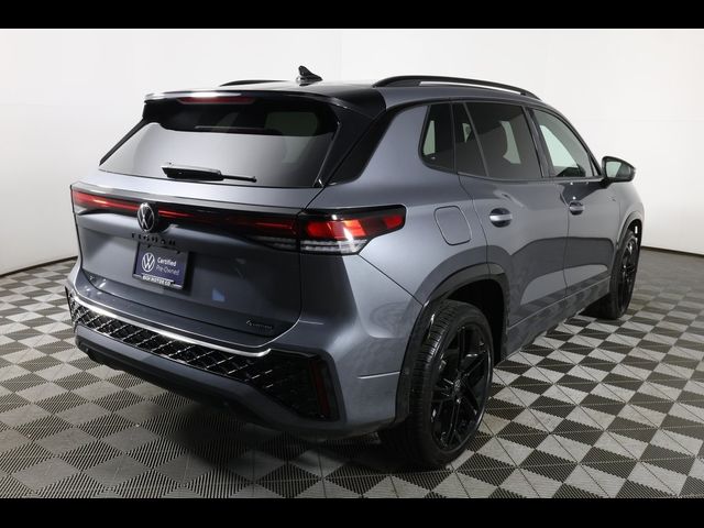 2025 Volkswagen Tiguan SE R-Line Black