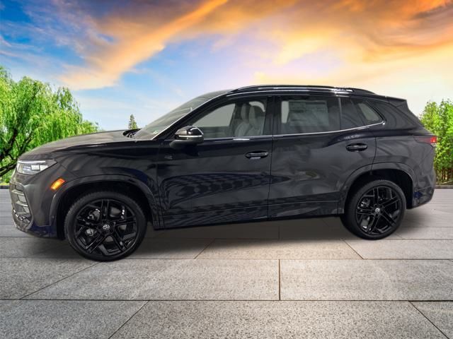 2025 Volkswagen Tiguan SE R-Line Black