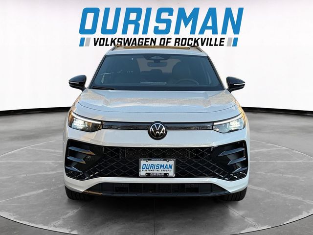 2025 Volkswagen Tiguan SE R-Line Black