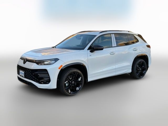 2025 Volkswagen Tiguan SE R-Line Black