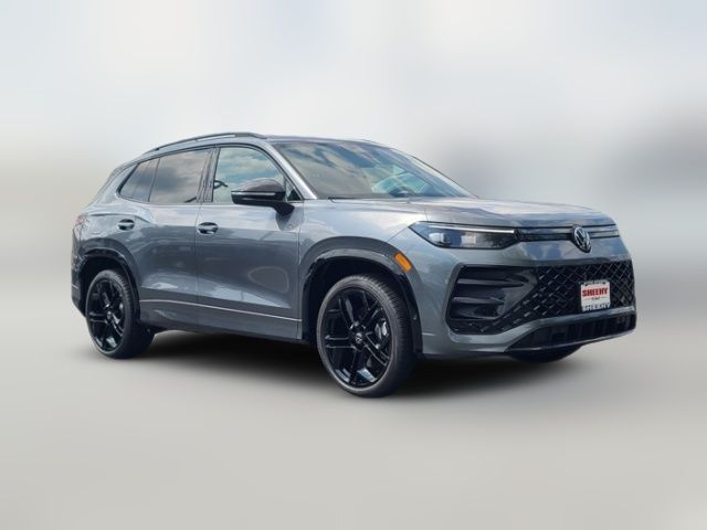 2025 Volkswagen Tiguan SE R-Line Black