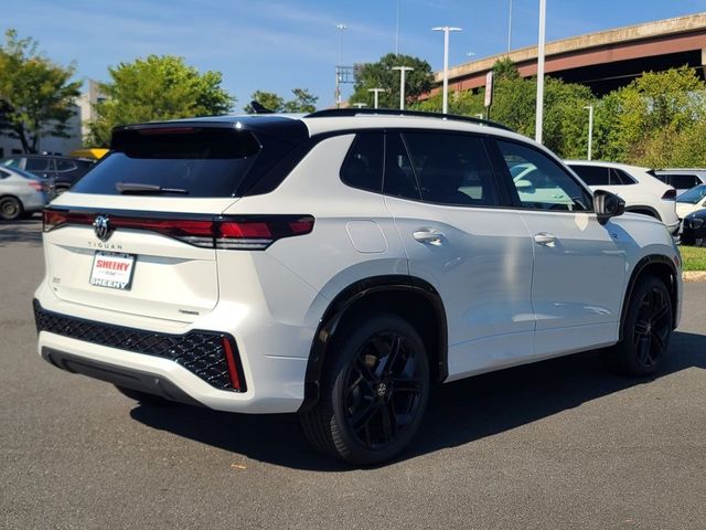 2025 Volkswagen Tiguan SE R-Line Black