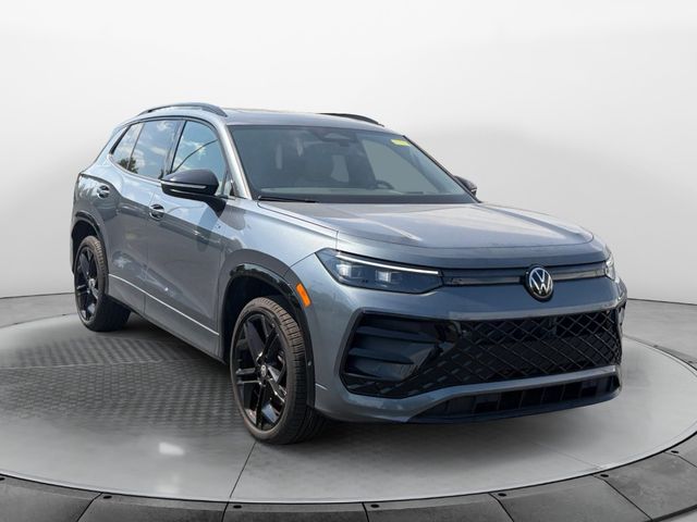 2025 Volkswagen Tiguan SE R-Line Black