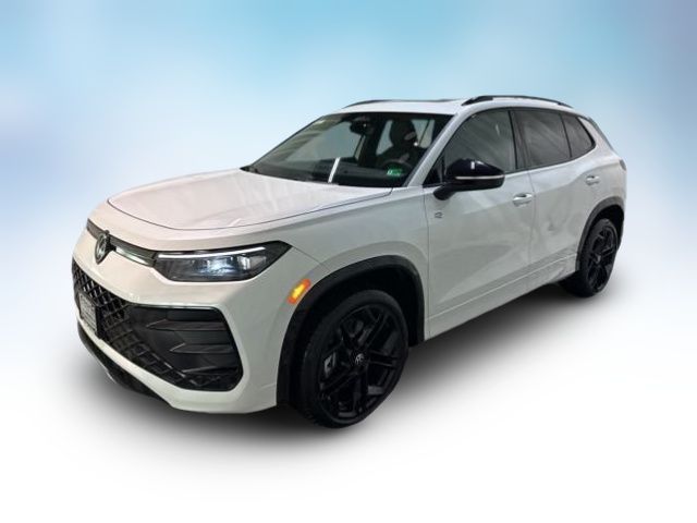 2025 Volkswagen Tiguan SE R-Line Black
