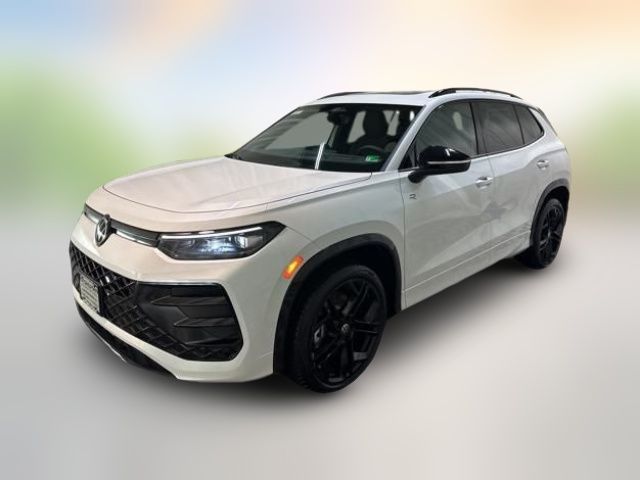 2025 Volkswagen Tiguan SE R-Line Black