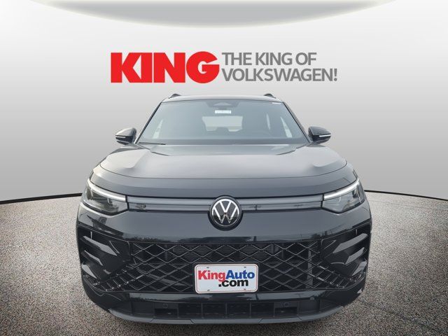 2025 Volkswagen Tiguan SE R-Line Black
