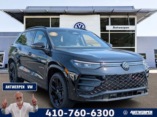 2025 Volkswagen Tiguan SE R-Line Black
