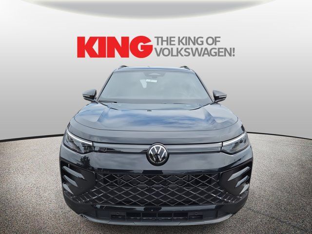 2025 Volkswagen Tiguan SE R-Line Black