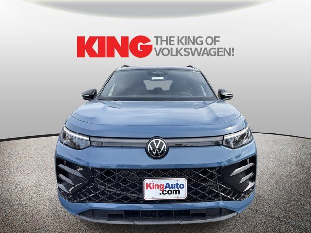 2025 Volkswagen Tiguan SE R-Line Black