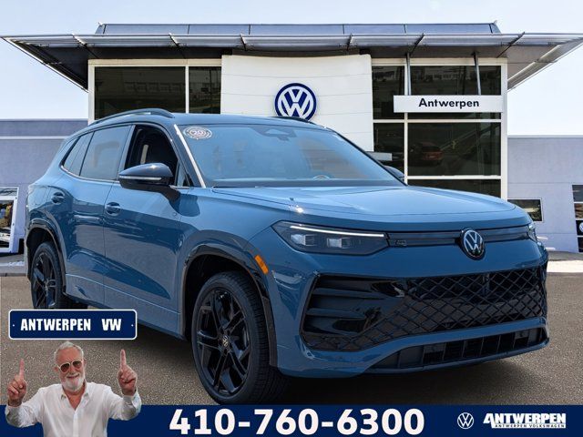 2025 Volkswagen Tiguan SE R-Line Black