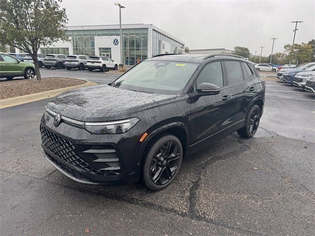 2025 Volkswagen Tiguan SE R-Line Black