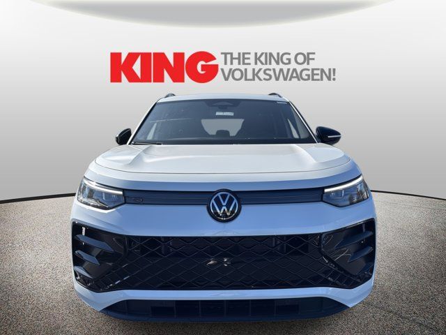 2025 Volkswagen Tiguan SE R-Line Black