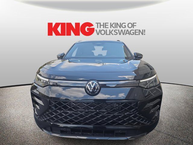 2025 Volkswagen Tiguan SE R-Line Black