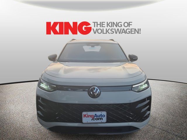 2025 Volkswagen Tiguan SE R-Line Black