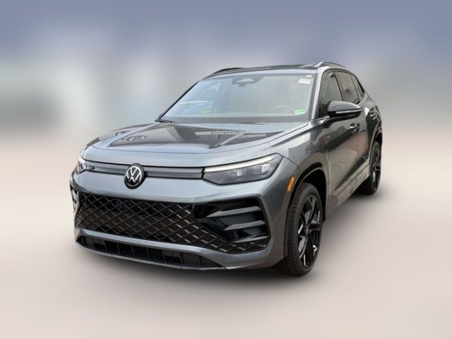 2025 Volkswagen Tiguan SE R-Line Black