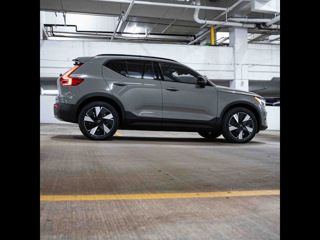 2025 Volvo EX40 Plus