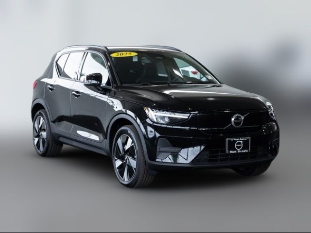 2025 Volvo EX40 Core