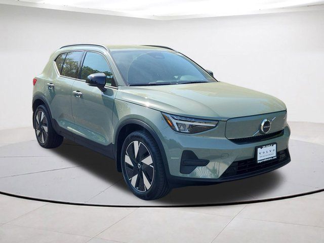 2025 Volvo EX40 Core