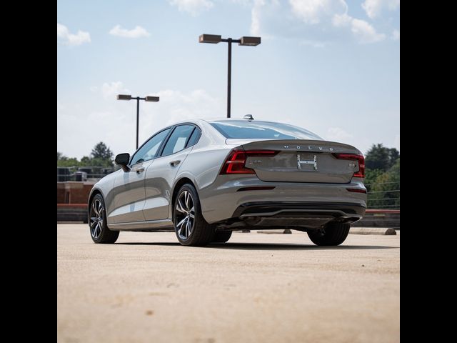 2025 Volvo S60 Core