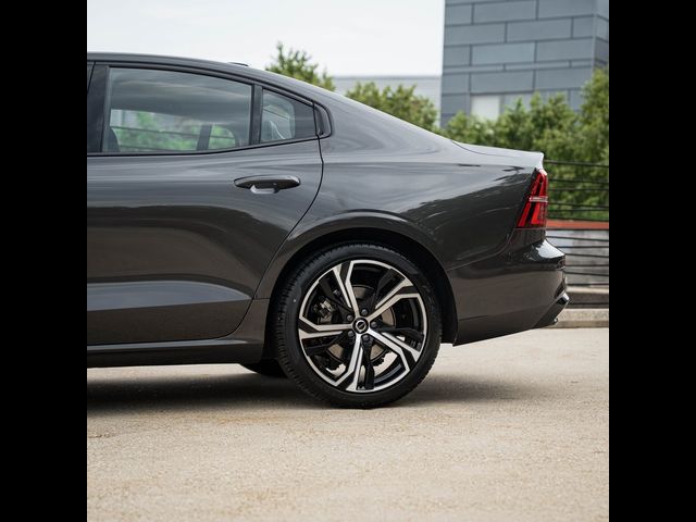 2025 Volvo S60 Core