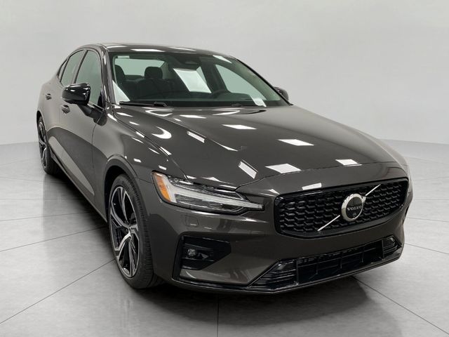 2025 Volvo S60 Ultra