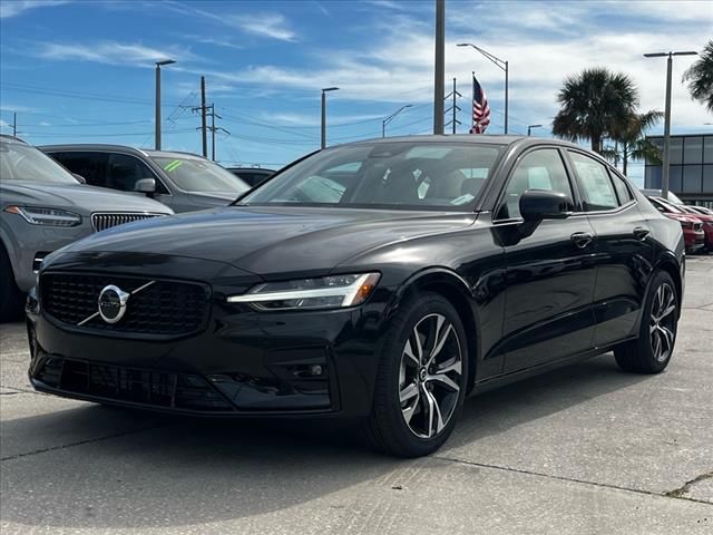 2025 Volvo S60 Core