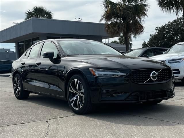 2025 Volvo S60 Core